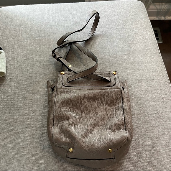 Leather crossbody bucket bag - Picture 7 of 7